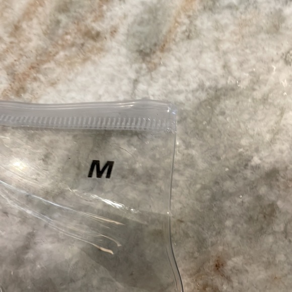 PRAIRIE SWIM MUSKOKA BIKINI TOP - BLACK - Picture 4 of 7